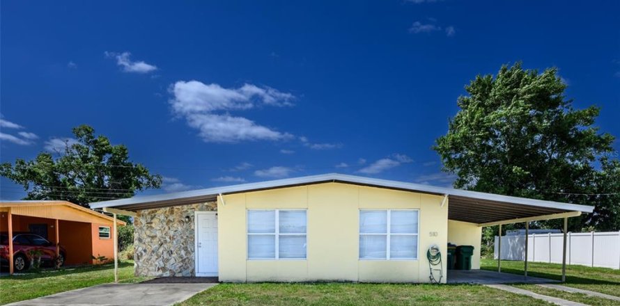 Villa ou maison à Port Charlotte, Floride 2 chambres, 111.85 m2 № 2220530