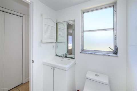 Villa ou maison à louer à Port Charlotte, Floride: 2 chambres, 111.85 m2 № 2220530 - photo 17