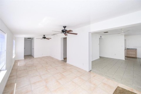 Villa ou maison à louer à Port Charlotte, Floride: 2 chambres, 111.85 m2 № 2220530 - photo 13