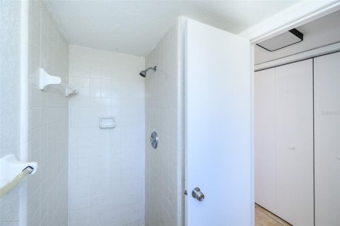 Villa ou maison à louer à Port Charlotte, Floride: 2 chambres, 111.85 m2 № 2220530 - photo 16