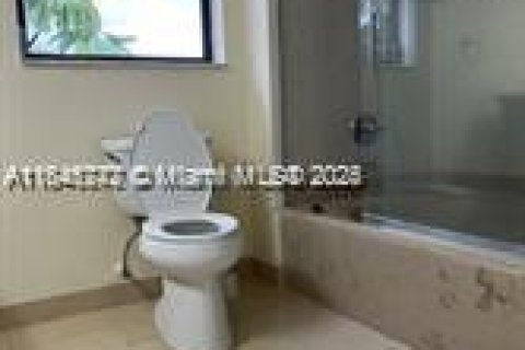 Copropriété à vendre à Miami, Floride: 2 chambres, 148.27 m2 № 1960830 - photo 3