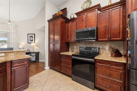 House in Clermont, Florida 4 bedrooms, 232.26 sq.m. № 1530735 - photo 21