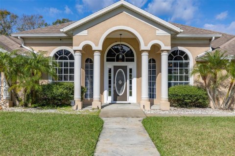 House in Clermont, Florida 4 bedrooms, 232.26 sq.m. № 1530735 - photo 9