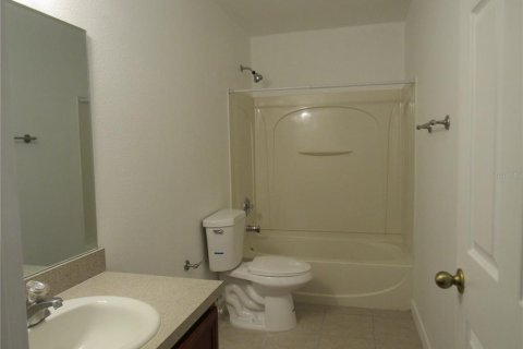 Villa ou maison à louer à Sanford, Floride: 4 chambres, 230.03 m2 № 1829061 - photo 13