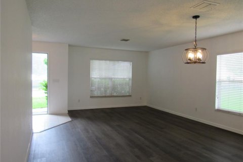 Villa ou maison à louer à Sanford, Floride: 4 chambres, 230.03 m2 № 1829061 - photo 10