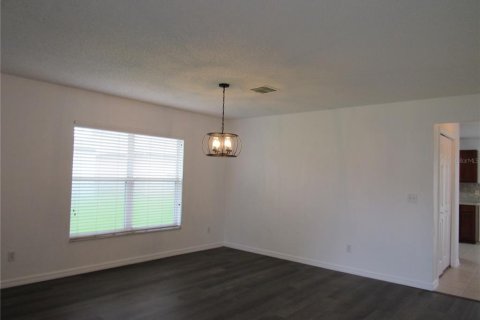 Villa ou maison à louer à Sanford, Floride: 4 chambres, 230.03 m2 № 1829061 - photo 5