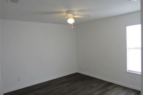 Villa ou maison à louer à Sanford, Floride: 4 chambres, 230.03 m2 № 1829061 - photo 19