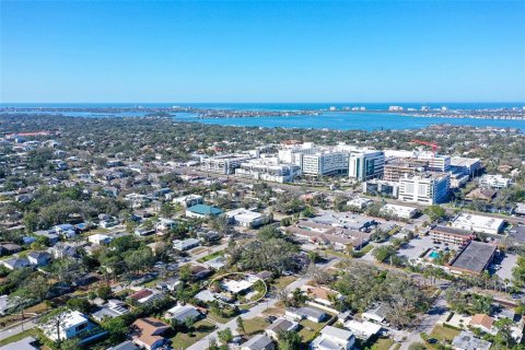 House in Sarasota, Florida 4 bedrooms, 133.59 sq.m. № 1516249 - photo 20