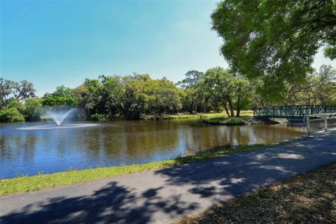 House in Sarasota, Florida 4 bedrooms, 133.59 sq.m. № 1516249 - photo 17