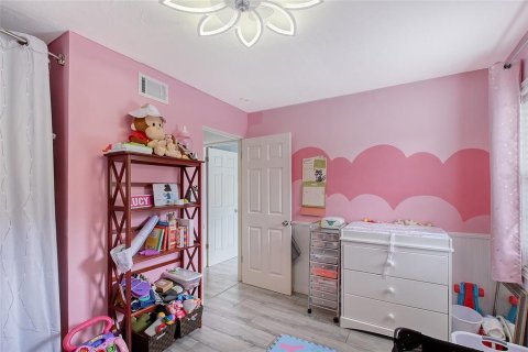 House in Sarasota, Florida 4 bedrooms, 133.59 sq.m. № 1516249 - photo 29
