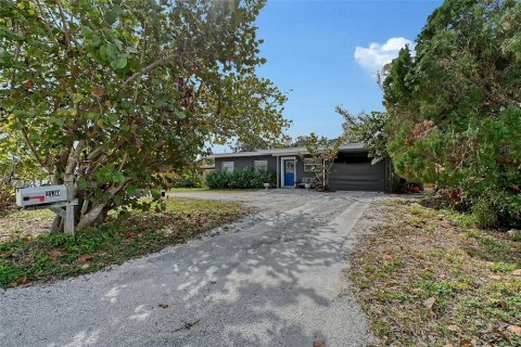 House in Sarasota, Florida 4 bedrooms, 133.59 sq.m. № 1516249 - photo 18