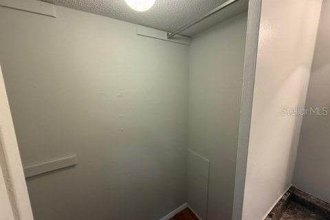 Copropriété à louer à Sarasota, Floride: 2 chambres, 81.2 m2 № 1906901 - photo 7