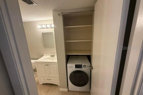 Copropriété à louer à Sarasota, Floride: 2 chambres, 81.2 m2 № 1906901 - photo 13