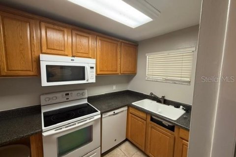 Copropriété à louer à Sarasota, Floride: 2 chambres, 81.2 m2 № 1906901 - photo 19