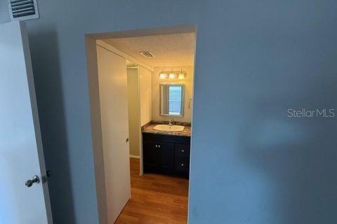 Copropriété à louer à Sarasota, Floride: 2 chambres, 81.2 m2 № 1906901 - photo 6