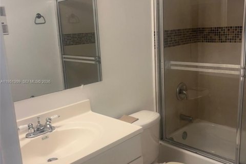 Copropriété à louer à Miami, Floride: 3 chambres, 93.74 m2 № 2007284 - photo 15
