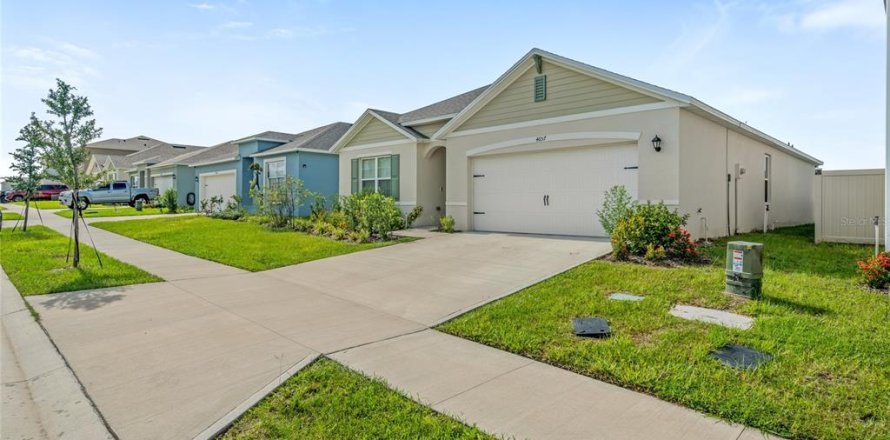 Casa en Haines City, Florida 4 dormitorios, 173.45 m2 № 2099174