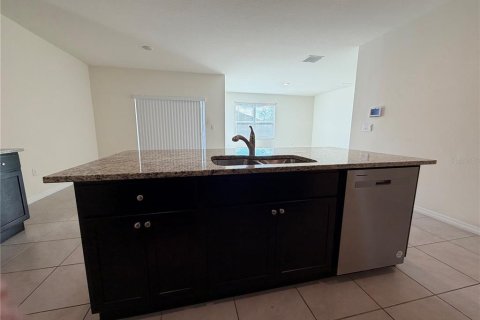 Casa en alquiler en Haines City, Florida, 4 dormitorios, 173.45 m2 № 2099174 - foto 15
