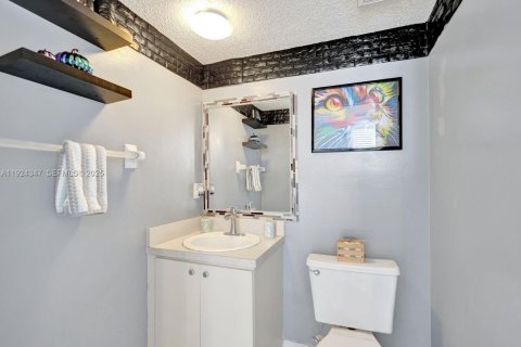 Купить таунхаус в Корал-Спрингс, Флорида 3 спальни, 141.58м2, № 1983947 - фото 20