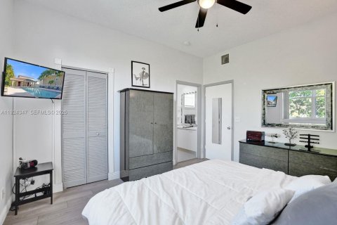 Купить таунхаус в Корал-Спрингс, Флорида 3 спальни, 141.58м2, № 1983947 - фото 22