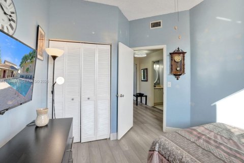 Купить таунхаус в Корал-Спрингс, Флорида 3 спальни, 141.58м2, № 1983947 - фото 27