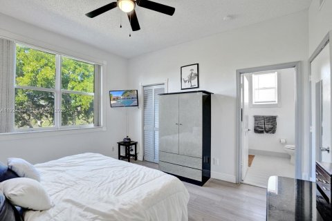 Купить таунхаус в Корал-Спрингс, Флорида 3 спальни, 141.58м2, № 1983947 - фото 21