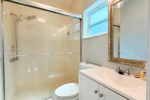 Propiedad comercial en venta en Miami, Florida, 138.05 m2 № 2030437 - foto 15