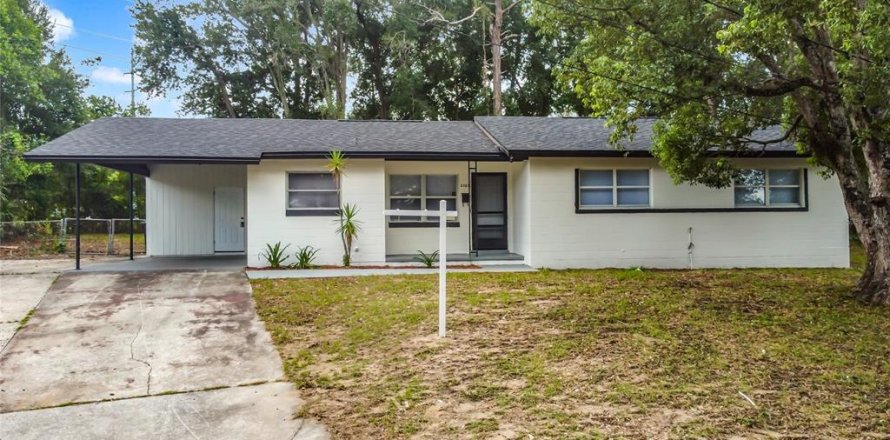 House in Orlando, Florida 4 bedrooms, 130.25 sq.m. № 1879202