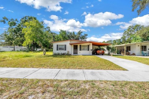 House in Saint Petersburg, Florida 2 bedrooms, 124.21 sq.m. № 1873470 - photo 2