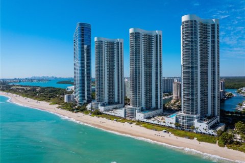 Купить кондоминиум в Санни-Айлс-Бич, Флорида 3 спальни, 257.15м2, № 2024417 - фото 30