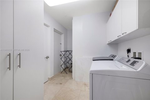 Купить кондоминиум в Санни-Айлс-Бич, Флорида 3 спальни, 257.15м2, № 2024417 - фото 26