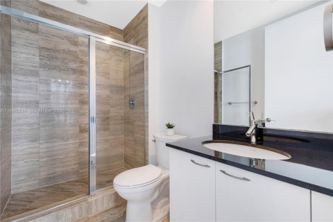 Купить кондоминиум в Санни-Айлс-Бич, Флорида 3 спальни, 257.15м2, № 2024417 - фото 25