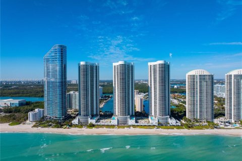 Купить кондоминиум в Санни-Айлс-Бич, Флорида 3 спальни, 257.15м2, № 2024417 - фото 28