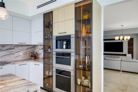 Купить кондоминиум в Санни-Айлс-Бич, Флорида 3 спальни, 257.15м2, № 2024417 - фото 10