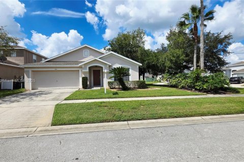 Снять в аренду виллу или дом в Дэвенпорт, Флорида 4 спальни, 179.21м2, № 1929405 - фото 1