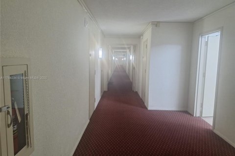 Condo in Sunny Isles Beach, Florida, 2 bedrooms  № 1585180 - photo 7