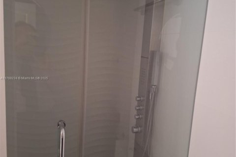 Condo in Sunny Isles Beach, Florida, 2 bedrooms  № 1585180 - photo 20