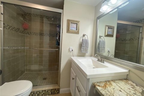 Condo in Sunrise, Florida, 2 bedrooms  № 1806252 - photo 19