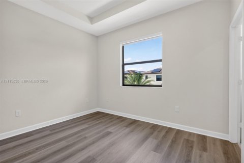 Adosado en venta en Hialeah, Florida, 3 dormitorios, 123.75 m2 № 2434095 - foto 30