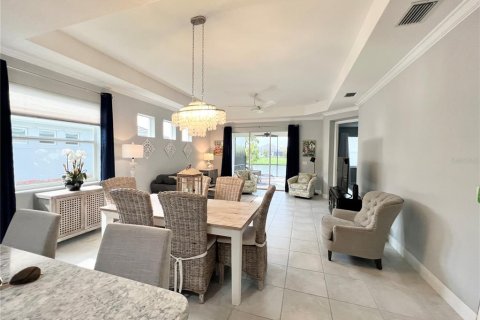 Apartment in Sarasota, Florida 2 bedrooms, 153.2 sq.m. № 2258508 - photo 11