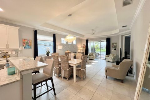 Apartment in Sarasota, Florida 2 bedrooms, 153.2 sq.m. № 2258508 - photo 10