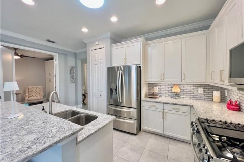 Apartment in Sarasota, Florida 2 bedrooms, 153.2 sq.m. № 2258508 - photo 6