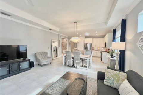 Apartment in Sarasota, Florida 2 bedrooms, 153.2 sq.m. № 2258508 - photo 21