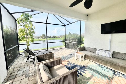 Apartment in Sarasota, Florida 2 bedrooms, 153.2 sq.m. № 2258508 - photo 4