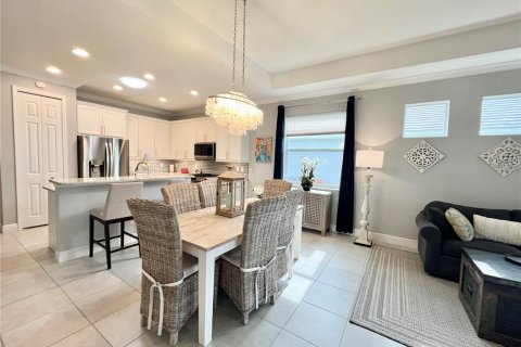 Apartment in Sarasota, Florida 2 bedrooms, 153.2 sq.m. № 2258508 - photo 24