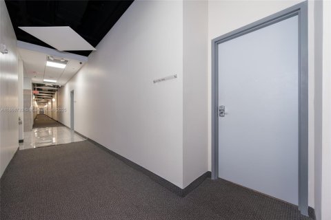 Immobilier commercial à vendre à Doral, Floride № 1925770 - photo 22