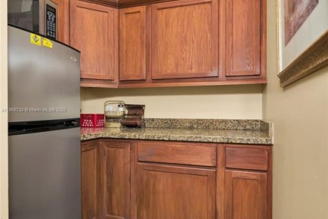 Immobilier commercial à vendre à Doral, Floride № 1925770 - photo 17