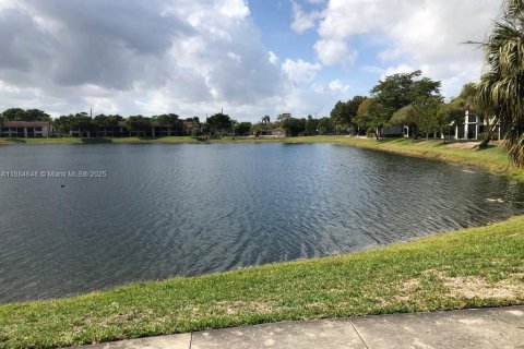 Copropriété à vendre à Oakland Park, Floride: 2 chambres, 82.68 m2 № 2035037 - photo 17