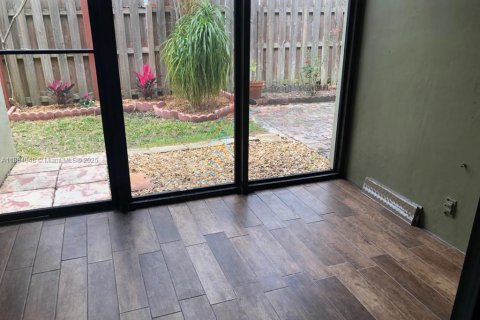 Copropriété à vendre à Oakland Park, Floride: 2 chambres, 82.68 m2 № 2035037 - photo 6