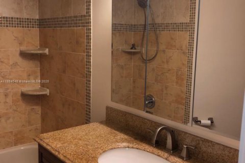 Copropriété à vendre à Oakland Park, Floride: 2 chambres, 82.68 m2 № 2035037 - photo 13
